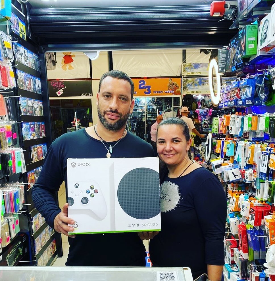 Obrigado pela preferência e confiança e boa diversão!!!<br />
Xbox series S você encontra na loja43.<br />
<br />
Rua sinimbu 2321 número da loja 43<br />
<br />
Watts 54 991862640<br />
<br />
Telefone fixo 54 35361354<br />
<br />
https://loja43games.com.br